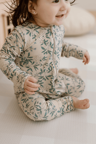 Bamboo Sleeper - Hydrangea (by Solange Pilote)