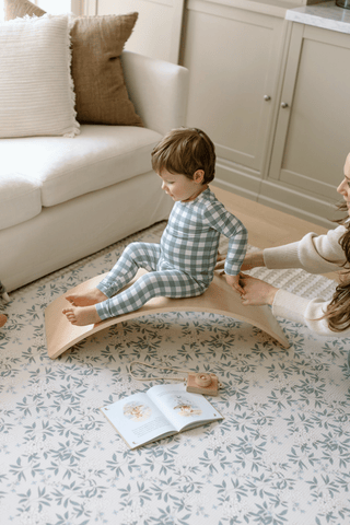 Padded Play Mat - Hydrangeas & Quilted Floral (by Solange Pilote)