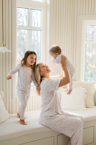 Two Piece Sleep Set - Pink Bows & Bunnies