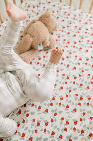 Bamboo Sleeper - Summer Strawberries (by Solange Pilote)
